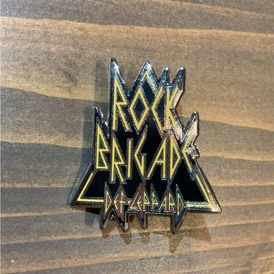NWOT Def Leppard Rock Brigade 2019 Tour Pin